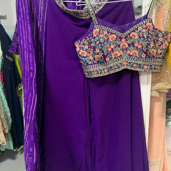 Stylish color top with plazo In size 38-40 - Picture 5 of 5